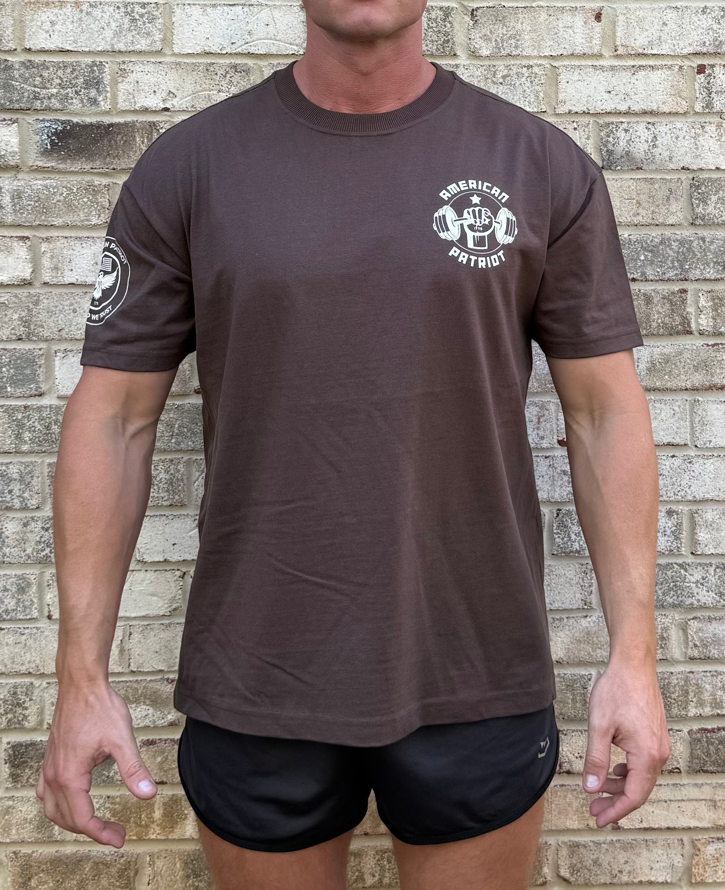 American Patriot Heavyweight Oversized T-Shirt – Brown | Patriotic Gym Tee for Men | "In God We Trust" Eagle Sleeve Logo